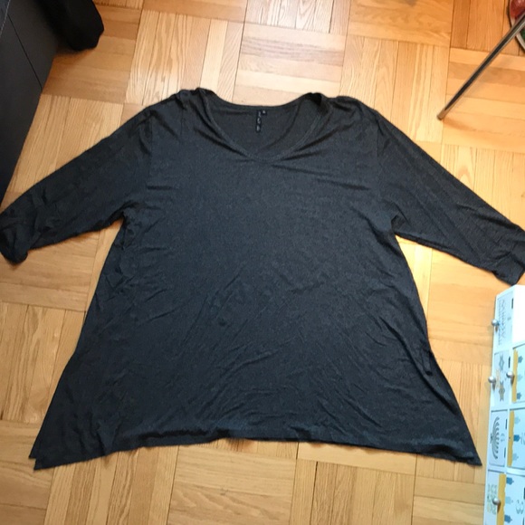 B JJ grey V neck asymmetrical tunic 3/4 sleeves - Picture 1 of 7